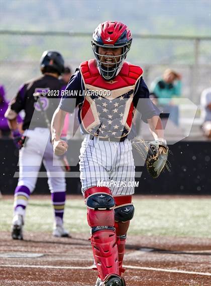 Thumbnail 2 in Holy Family vs. Severance (CHSAA 4A Semifinal) photogallery.