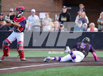 Thumbnail 2 in Holy Family vs. Severance (CHSAA 4A Semifinal) photogallery.