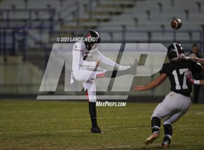 Thumbnail 3 in Pomona vs. Castle View (CHSAA 5A First Round Playoff) photogallery.