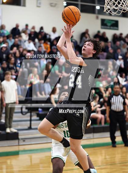 Thumbnail 3 in Hough @ Myers Park photogallery.