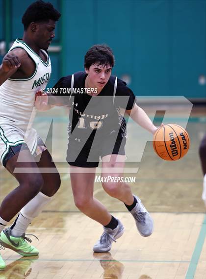 Thumbnail 1 in Hough @ Myers Park photogallery.