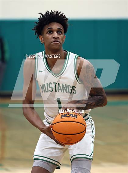 Thumbnail 3 in Hough @ Myers Park photogallery.