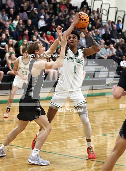 Thumbnail 2 in Hough @ Myers Park photogallery.