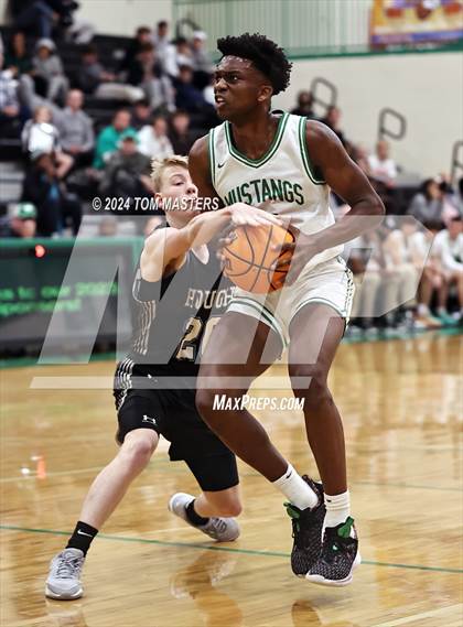 Thumbnail 3 in Hough @ Myers Park photogallery.