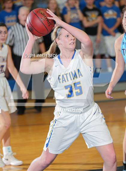 Thumbnail 2 in Fatima vs Father Tolton photogallery.