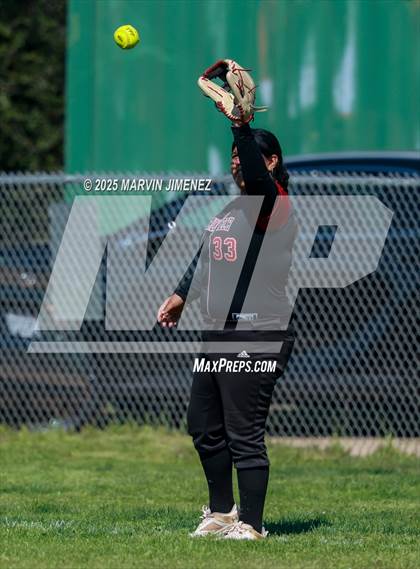 Thumbnail 1 in Foothill Tech @ Calabasas photogallery.
