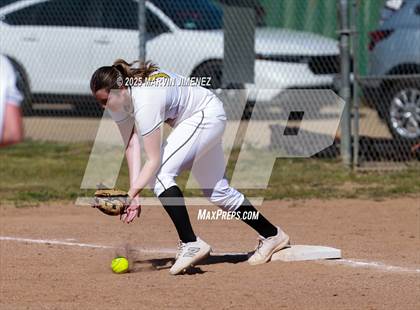Thumbnail 1 in Foothill Tech @ Calabasas photogallery.