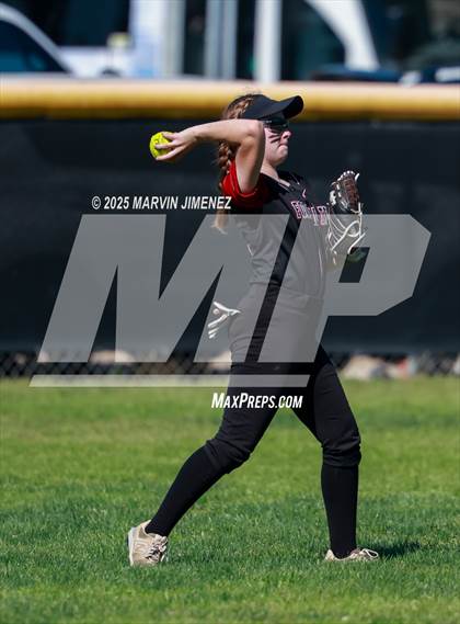 Thumbnail 3 in Foothill Tech @ Calabasas photogallery.