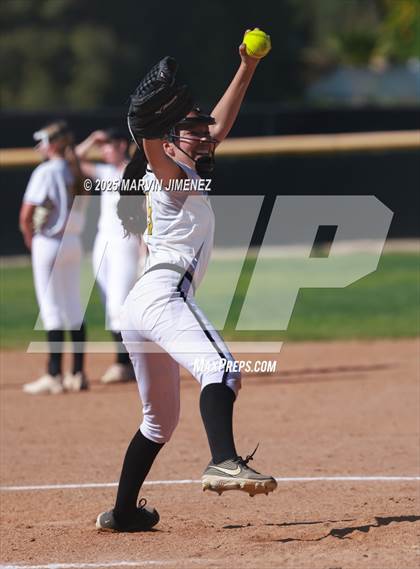 Thumbnail 3 in Foothill Tech @ Calabasas photogallery.