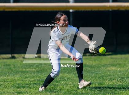 Thumbnail 2 in Foothill Tech @ Calabasas photogallery.