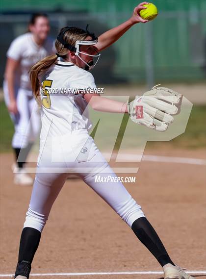 Thumbnail 1 in Foothill Tech @ Calabasas photogallery.