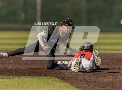 Thumbnail 3 in Lincoln Northeast @ Lincoln High photogallery.