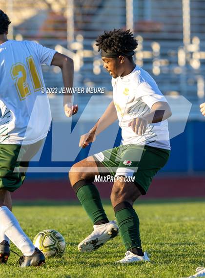 Thumbnail 2 in Moreau Catholic @ Newark Memorial photogallery.