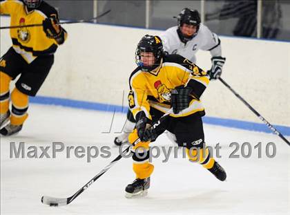 Thumbnail 2 in Amity @ Guilford photogallery.