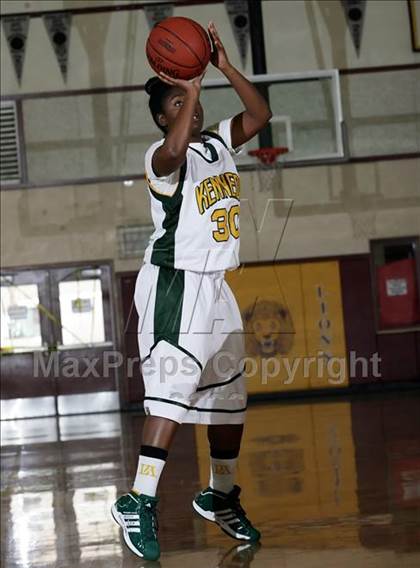 Thumbnail 1 in Amador Valley vs. Kennedy (West Coast Jamboree) photogallery.