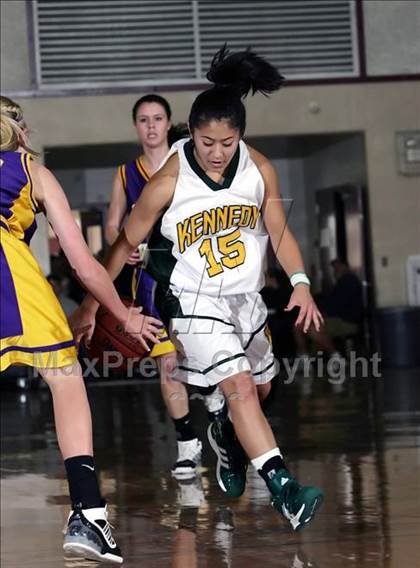 Thumbnail 2 in Amador Valley vs. Kennedy (West Coast Jamboree) photogallery.