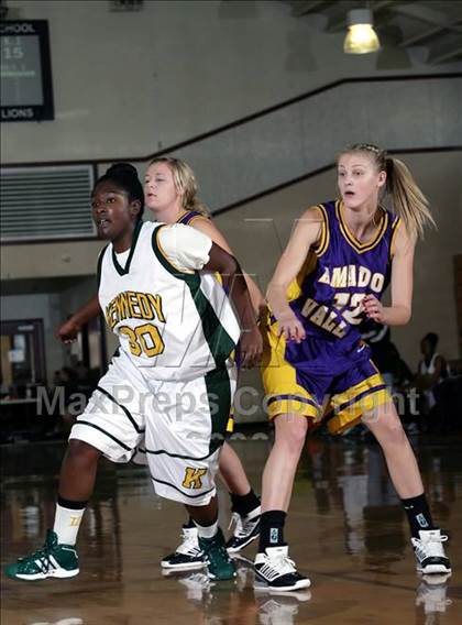 Thumbnail 2 in Amador Valley vs. Kennedy (West Coast Jamboree) photogallery.