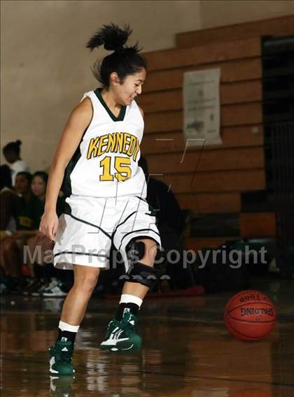 Thumbnail 3 in Amador Valley vs. Kennedy (West Coast Jamboree) photogallery.
