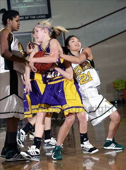 Thumbnail 1 in Amador Valley vs. Kennedy (West Coast Jamboree) photogallery.