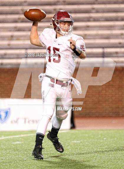 Thumbnail 2 in Brentwood Academy vs. Montgomery Bell Academy (TSSAA Division II Class AA Final) photogallery.