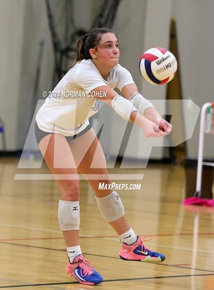 Thumbnail 3 in Joliet Catholic @ Benet Academy photogallery.