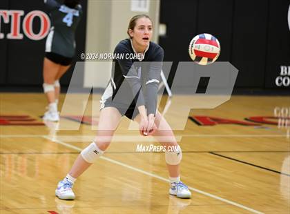 Thumbnail 1 in Joliet Catholic @ Benet Academy photogallery.