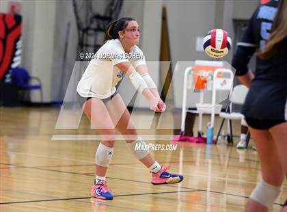 Thumbnail 2 in Joliet Catholic @ Benet Academy photogallery.