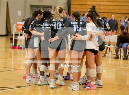 Thumbnail 1 in Joliet Catholic @ Benet Academy photogallery.