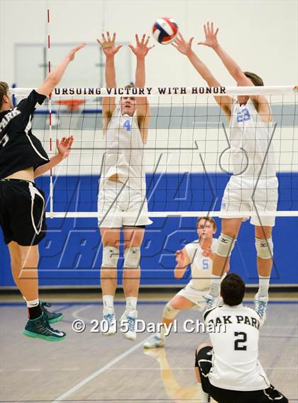Thumbnail 2 in Oak Park vs. Corona del Mar (CIF SoCal Regional D2 Final) photogallery.