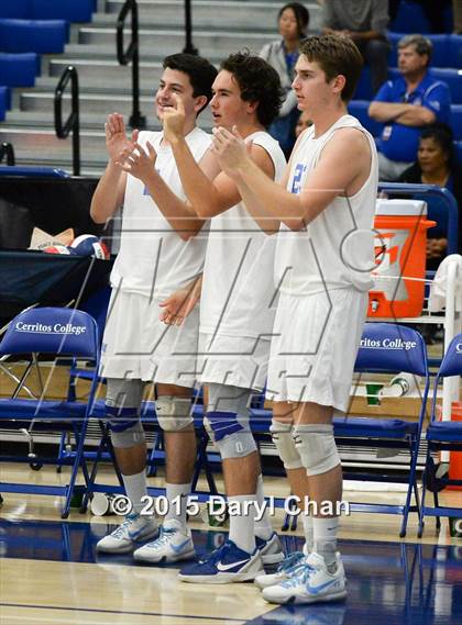 Thumbnail 1 in Oak Park vs. Corona del Mar (CIF SoCal Regional D2 Final) photogallery.