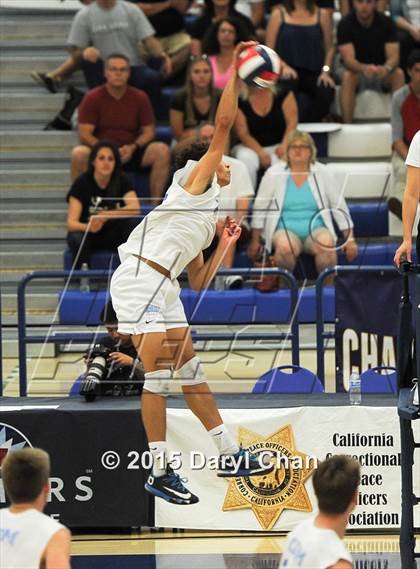 Thumbnail 3 in Oak Park vs. Corona del Mar (CIF SoCal Regional D2 Final) photogallery.