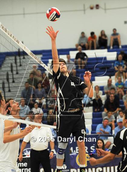 Thumbnail 2 in Oak Park vs. Corona del Mar (CIF SoCal Regional D2 Final) photogallery.