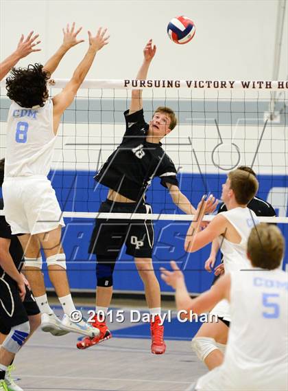 Thumbnail 2 in Oak Park vs. Corona del Mar (CIF SoCal Regional D2 Final) photogallery.