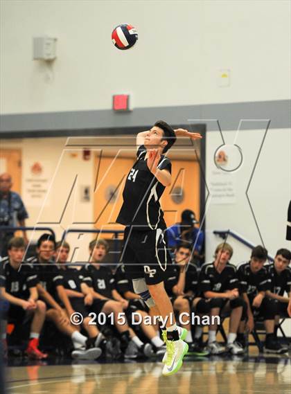 Thumbnail 2 in Oak Park vs. Corona del Mar (CIF SoCal Regional D2 Final) photogallery.