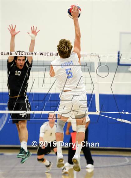 Thumbnail 2 in Oak Park vs. Corona del Mar (CIF SoCal Regional D2 Final) photogallery.