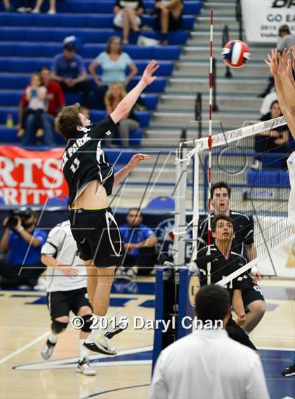 Thumbnail 3 in Oak Park vs. Corona del Mar (CIF SoCal Regional D2 Final) photogallery.