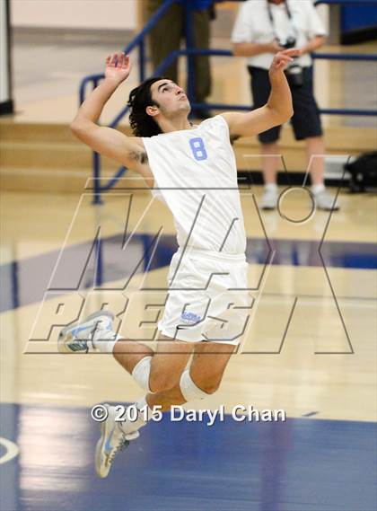Thumbnail 2 in Oak Park vs. Corona del Mar (CIF SoCal Regional D2 Final) photogallery.