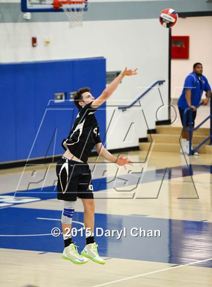 Thumbnail 1 in Oak Park vs. Corona del Mar (CIF SoCal Regional D2 Final) photogallery.