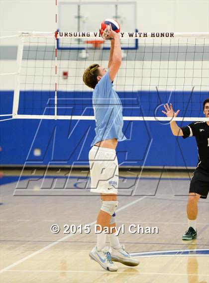 Thumbnail 3 in Oak Park vs. Corona del Mar (CIF SoCal Regional D2 Final) photogallery.