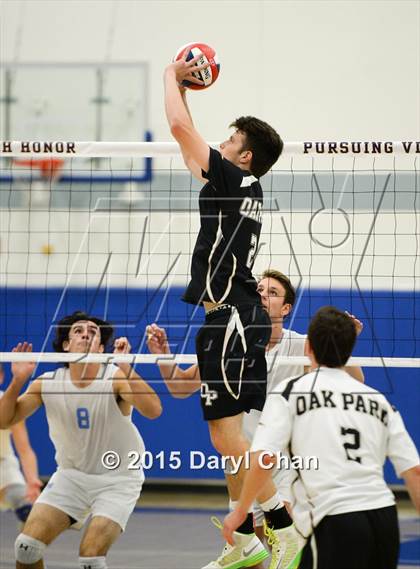 Thumbnail 1 in Oak Park vs. Corona del Mar (CIF SoCal Regional D2 Final) photogallery.