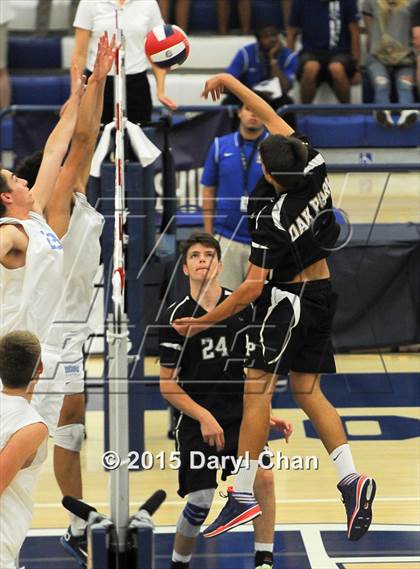 Thumbnail 1 in Oak Park vs. Corona del Mar (CIF SoCal Regional D2 Final) photogallery.