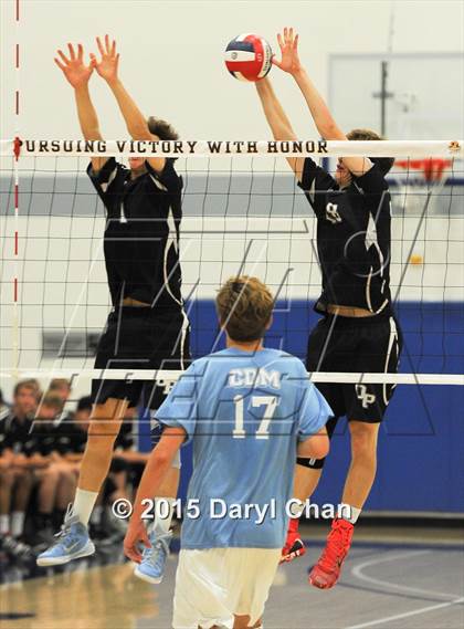 Thumbnail 2 in Oak Park vs. Corona del Mar (CIF SoCal Regional D2 Final) photogallery.