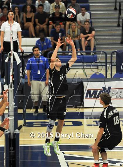Thumbnail 3 in Oak Park vs. Corona del Mar (CIF SoCal Regional D2 Final) photogallery.