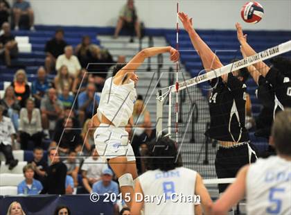 Thumbnail 3 in Oak Park vs. Corona del Mar (CIF SoCal Regional D2 Final) photogallery.