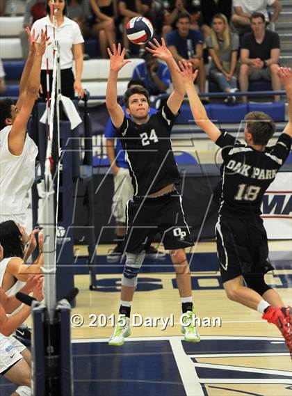 Thumbnail 3 in Oak Park vs. Corona del Mar (CIF SoCal Regional D2 Final) photogallery.