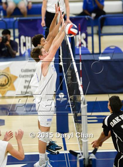 Thumbnail 1 in Oak Park vs. Corona del Mar (CIF SoCal Regional D2 Final) photogallery.