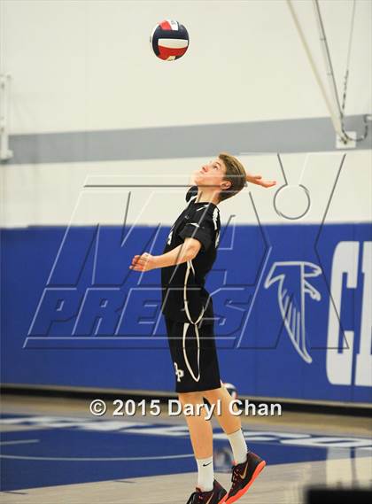 Thumbnail 3 in Oak Park vs. Corona del Mar (CIF SoCal Regional D2 Final) photogallery.