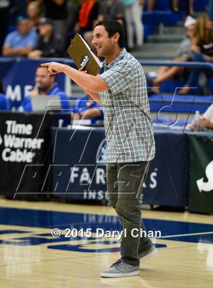 Thumbnail 3 in Oak Park vs. Corona del Mar (CIF SoCal Regional D2 Final) photogallery.