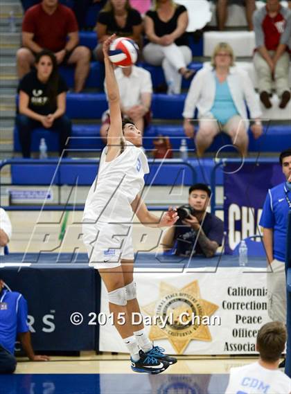 Thumbnail 2 in Oak Park vs. Corona del Mar (CIF SoCal Regional D2 Final) photogallery.