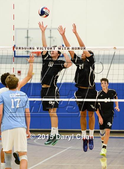 Thumbnail 2 in Oak Park vs. Corona del Mar (CIF SoCal Regional D2 Final) photogallery.